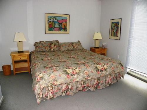5 Bedrooms On Private Lane! in Loveladies, USA