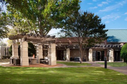Courtyard by Marriott Dallas Addison/Quorum Drive - image 8