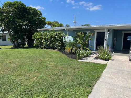 Location-Location-Location in Jensen Beach Cottage in Jensen Beach, USA