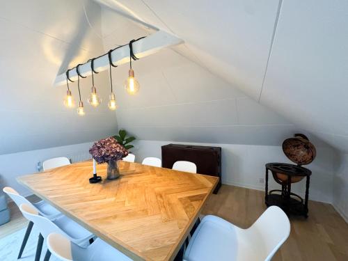 Spacious and modern house close to Arhus Center in Aabyhoj