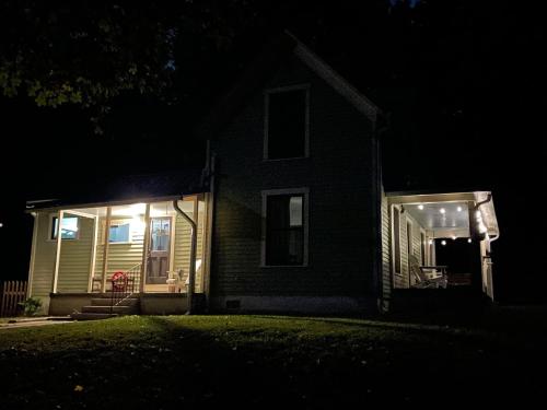 Historic Anderson Farmhouse in Knoxville, USA