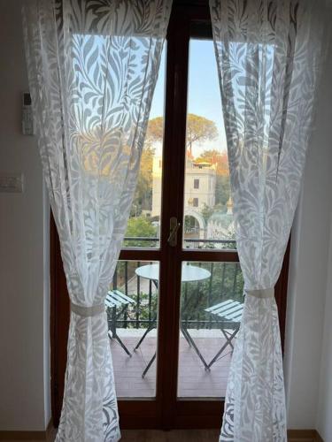 Delizioso Monolocale con vista, Рим (фото 7)