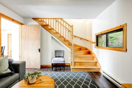 Le Alesund, 5BR avec SPA, PLAGE et embarcations in Sainte Lucie des Laurentides (QC)
