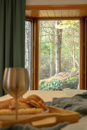 Le Alesund, 5BR avec SPA, PLAGE et embarcations in Sainte Lucie des Laurentides (QC)