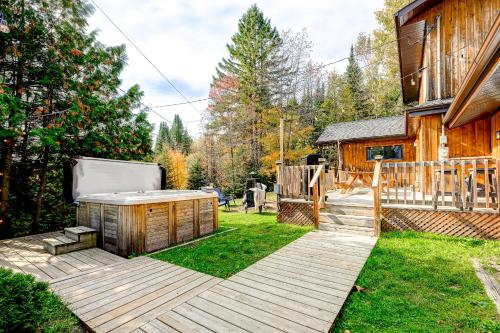 Le Alesund, 5BR avec SPA, PLAGE et embarcations in Sainte Lucie des Laurentides (QC)