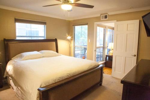 Three-Bedroom Premium Apartment image 8