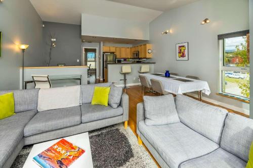 NN - The Kit 4 - Downtown 1-Bed 1-Bath, Whitehorse (Foto 8)