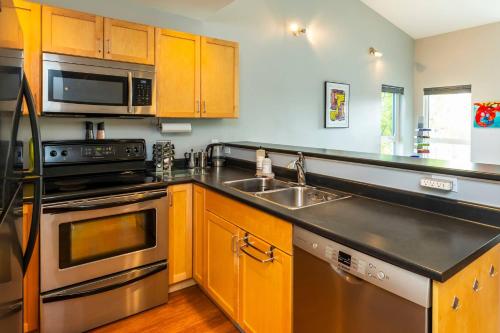 NN - The Kit 4 - Downtown 1-Bed 1-Bath, Whitehorse (Foto 10)