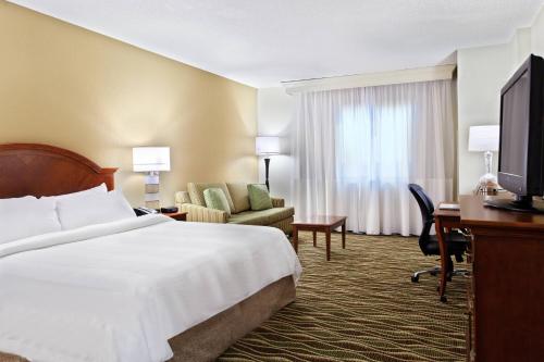 King Room - Concierge Level/ High Floor