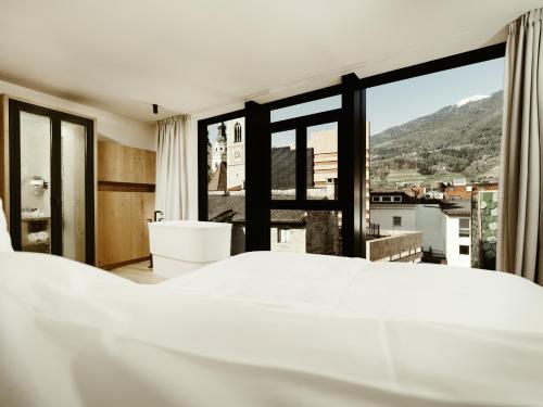 606045865 ADLER Historic Guesthouse