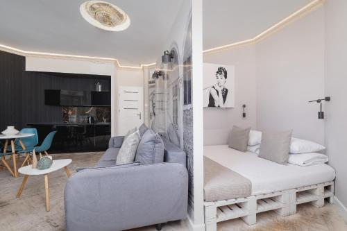 Marylin Studio - Czysta 5 Street