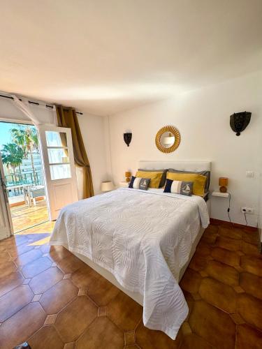 BuenaVista Torviscas Beach, Tenerife