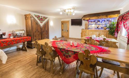 设施服务, Gazdowka Zbojnicka in 班斯卡维兹纳