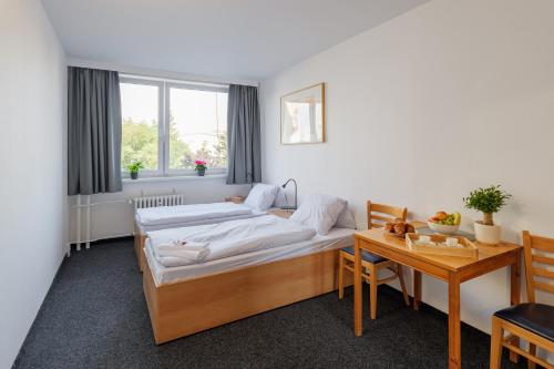 Cooliving, Praha