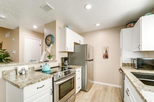 Mtn-View Condo with Hot Tub Access in Sedona!, Sedona (fotografie 5)
