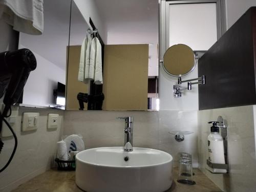 Superior Double Room image 4