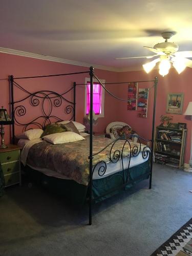 1 queen bed