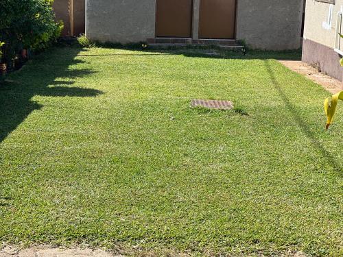 Dārzs, Gem Villa Inn in Kasane