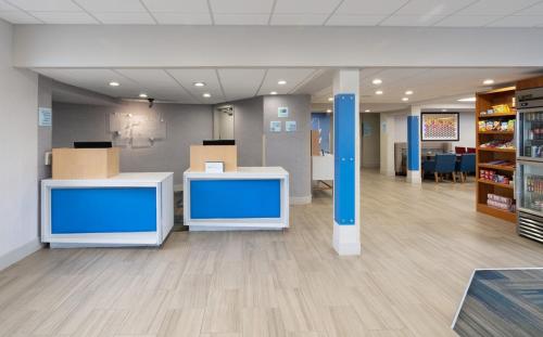 Holiday Inn Express Rochester-Greece in Greece, USA