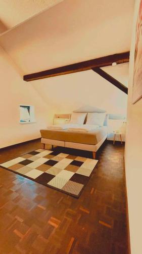 Chris & Aris Ferienwohnung Waldshut Zentrum, Waldshut