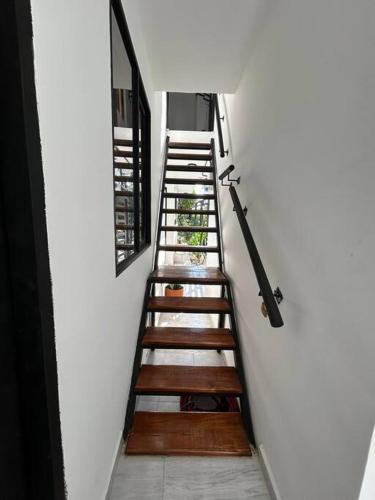 Hermoso Aparta Estudio 7 minutos del Aeropuerto in 엘 오소