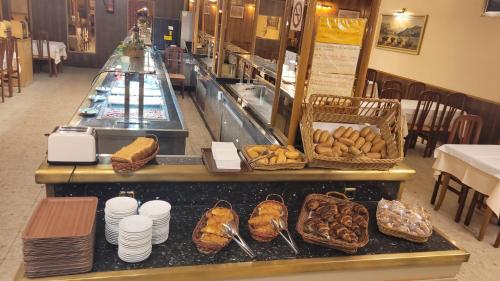 طعام و مشروبات, HOTEL CONTINENTAL in كوستا برافا ي ماريسمى