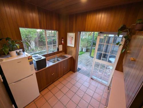 The Sandpit Relaxing Beachfront Getaway