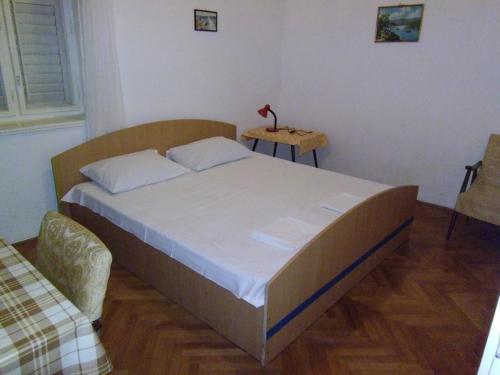 Apartments Ivan1 - 10m from beach - image 4