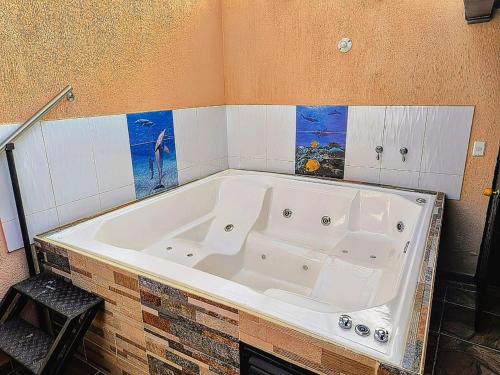 Karstais baseins, Apartamento Dúplex con Terraza y Jacuzzi en Aratoca (Apartamento Duplex con Terraza y Jacuzzi en Aratoca) in Curiti
