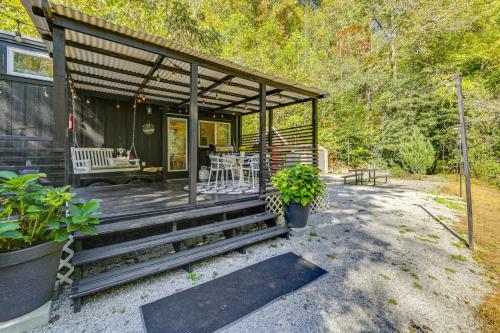 Blue Ridge Mountain Tiny Home Escape to Nature! in Marion, Vereinigte Staaten von Amerika