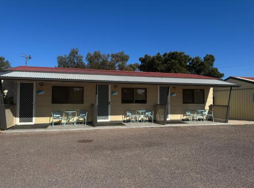 숙소 외관, Whyalla Caravan And Tourist Park in 화이앨라