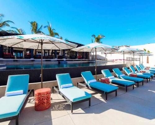 Swimming pool, 3BR Ground Floor - Resort Access - Private Beach in Los Cangrejos