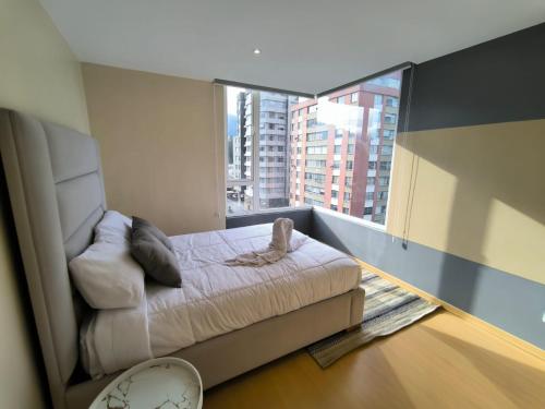 Three-Bedroom Apartment with View image 3