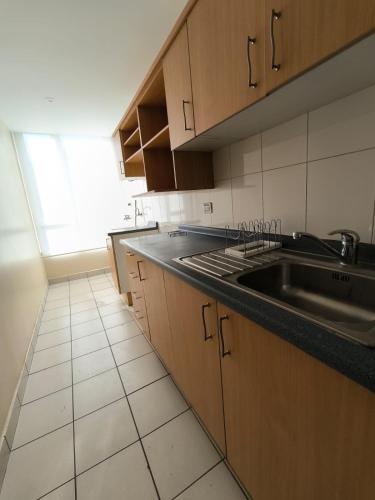 Three-Bedroom Apartment with View image 7