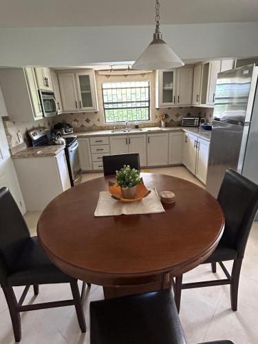 Facilities, Lux Rentals in Oistins