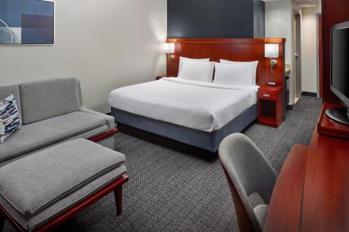 King Room with Sofa Bed