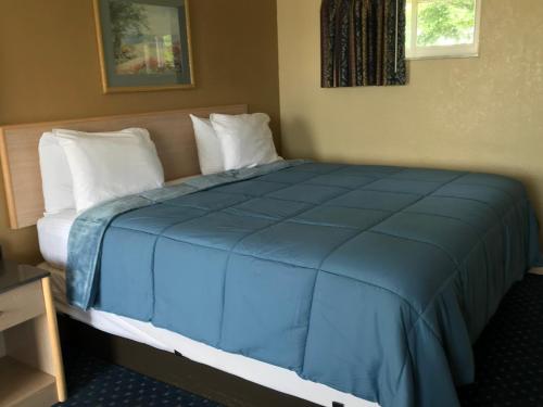 Budget inn motel in Perrysburg, USA