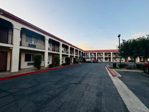 Casa Blanca Hotel - Azusa, Los Angeles