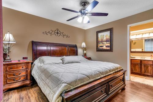 View at the Foothills Condo - image 4