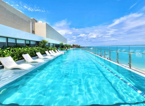 Oasis Suites - The Song, Infinity Pool & Gymt - 전망