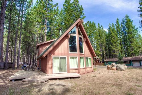 Snowshoe Chalet cabin