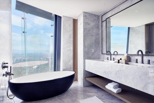 606122459 The Ritz-Carlton, Mexico City