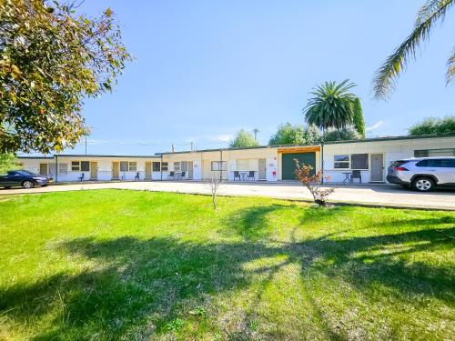 Green Door Motel in อัลเบอรี่