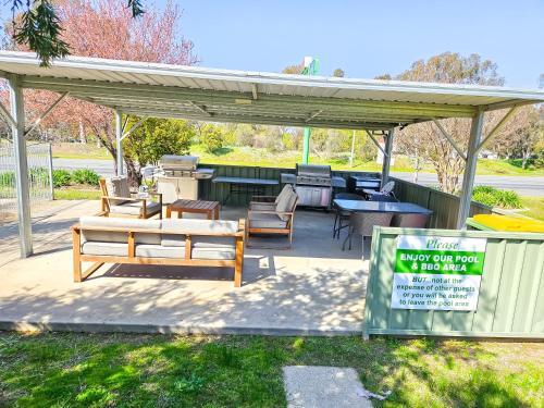 Green Door Motel in อัลเบอรี่