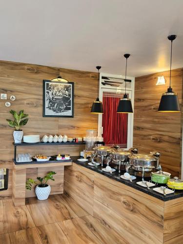 อาหารและเครื่องดื่ม, S & B Dreams House in ไซเลนต์ แวลเลย์