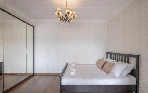Budget Stay in City Center near NDK, Sofia (photo 6)