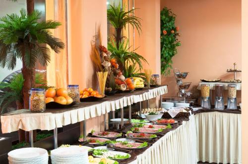 TES Flora Apartments