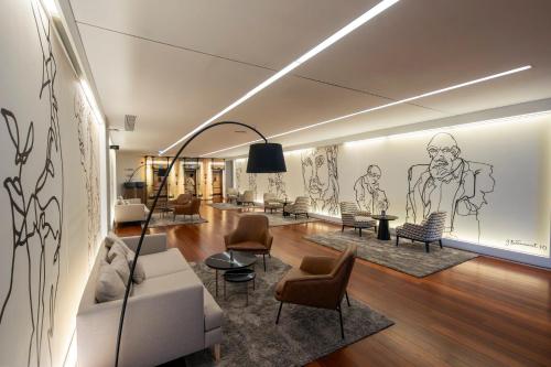 Exterior view, Holiday Inn Porto Gaia By IHG in Vila Nova De Gaia