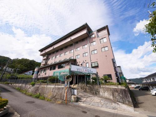 . Hotel Village