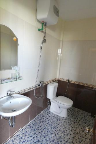 Standard Double Room image 10